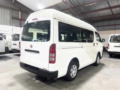 2019 Toyota Hiace Super Low 27km =6 Seaters=