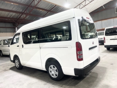 2019 Toyota Hiace Super Low 27km =6 Seaters=