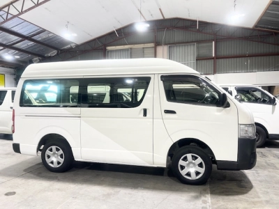 2019 Toyota Hiace Super Low 27km =6 Seaters=