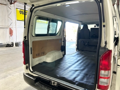 2019 Toyota Hiace ==SUPER LOW 32kms==