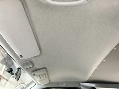 2017 Toyota Hiace = 4X4 = SUPER LOW 37kms !!! 6 SEATER