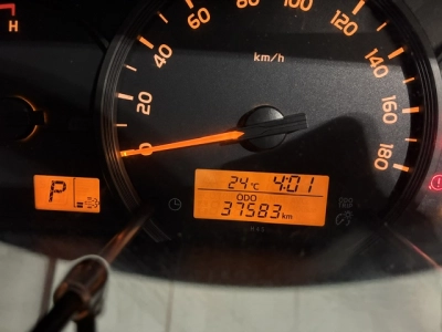 2017 Toyota Hiace = 4X4 = SUPER LOW 37kms !!! 6 SEATER