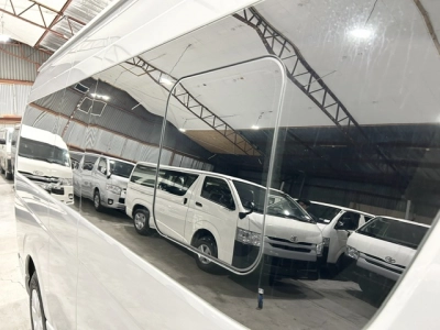 2021 Toyota Hiace =4x4= Rare Super LWB in DIESEL_ Super Low 41kms