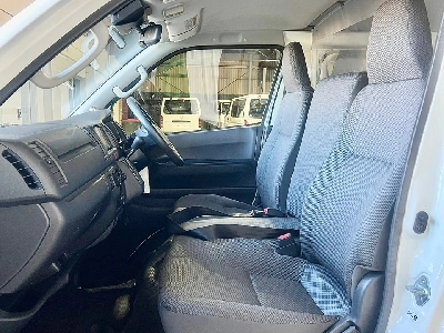 2019 Toyota Hiace NEW SHAPE_ 5 DOORS_ 6 SEATS