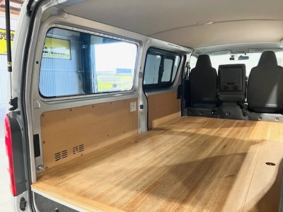 2017 Toyota Hiace LWB **MANUAL** $4400 REDUCED **