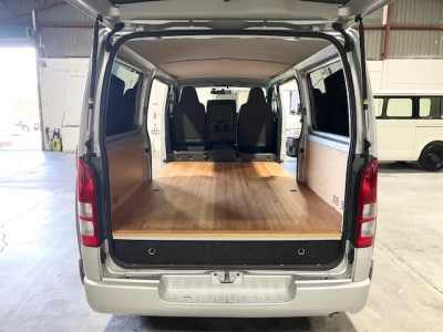 2017 Toyota Hiace LWB **MANUAL** $4400 REDUCED **
