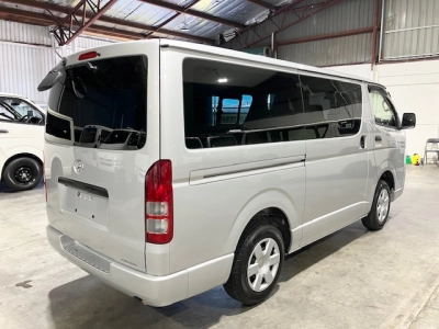 2017 Toyota Hiace LWB **MANUAL** $4400 REDUCED **