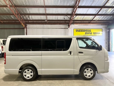 2017 Toyota Hiace LWB **MANUAL** $4400 REDUCED **