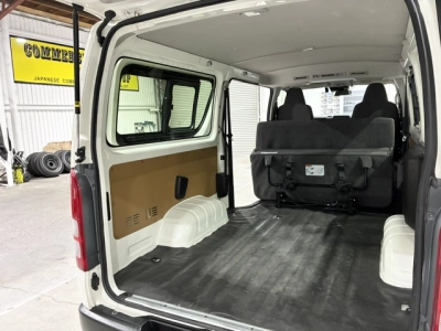 2020 Facelift Model / 60kms Only / REAR AIRCON / 6 or 9 Seater