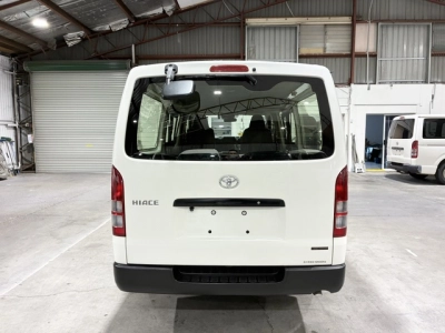 2020 Facelift Model / 60kms Only / REAR AIRCON / 6 or 9 Seater