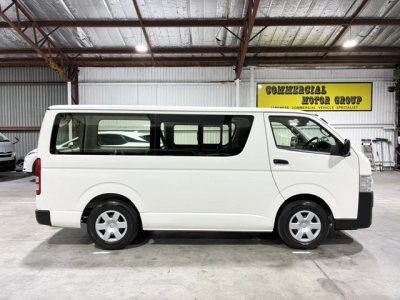 2020 Facelift Model / 60kms Only / REAR AIRCON / 6 or 9 Seater
