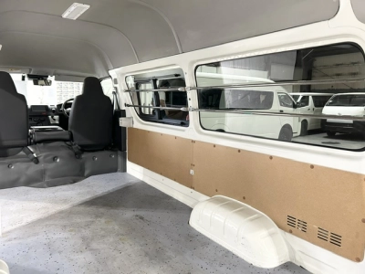 2022 Toyota Hiace ++ RARE 4X4 HIGHROOF ++ 360 Degree CAMERA / DUAL AIRBAGS