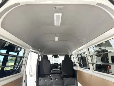 2022 Toyota Hiace ++ RARE 4X4 HIGHROOF ++ 360 Degree CAMERA / DUAL AIRBAGS