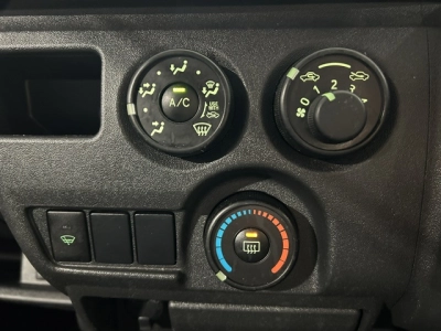 2022 Toyota Hiace ++ RARE 4X4 HIGHROOF ++ 360 Degree CAMERA / DUAL AIRBAGS