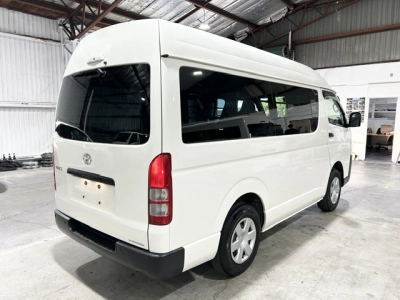 2022 Toyota Hiace ++ RARE 4X4 HIGHROOF ++ 360 Degree CAMERA / DUAL AIRBAGS