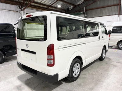 2019 Toyota Hiace Super Low 61km!! ** 6 Seaters **