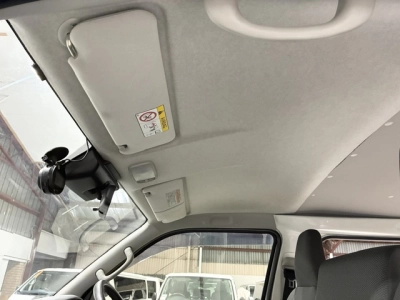 2019 Toyota Hiace Super Low 61km!! ** 6 Seaters **