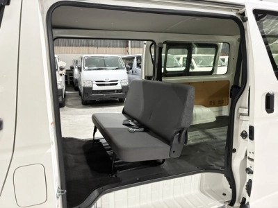2019 Toyota Hiace Super Low 61km!! ** 6 Seaters **