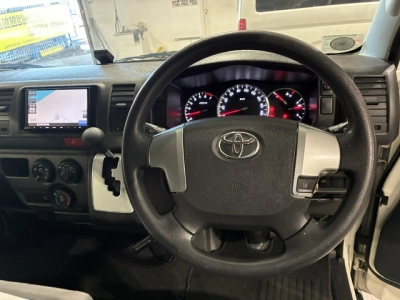 2019 Toyota Hiace Super Low 61km!! ** 6 Seaters **