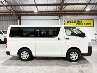 2024 Toyota Hiace Facelift Model / 4X4 / SUPER LOW 62kms / TIMBER FLOOR!
