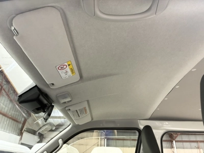 2024 Toyota Hiace Facelift Model / 4X4 / SUPER LOW 62kms / TIMBER FLOOR!