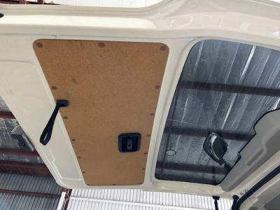 2023 Toyota Hiace Latest Facelift Model **4WD 4WD 4WD** **SUPER LOW 62kms**