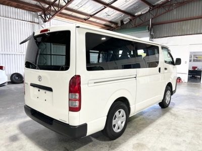 2023 Toyota Hiace Latest Facelift Model **4WD 4WD 4WD** **SUPER LOW 62kms**