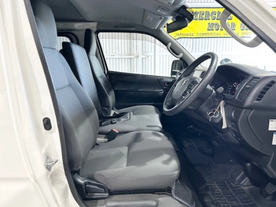 2023 Toyota Hiace Latest Facelift Model **4WD 4WD 4WD** **SUPER LOW 62kms**