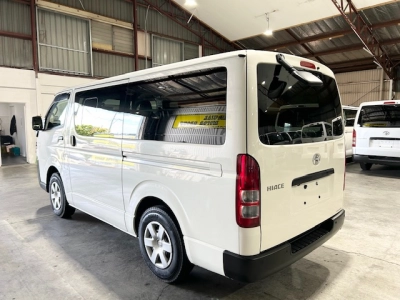 2023 Toyota Hiace Latest Facelift Model **4WD 4WD 4WD** **SUPER LOW 62kms**