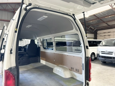 2022 Toyota Hiace =4X4= RARE HIGHROOF DIESEL 