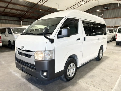 2022 Toyota Hiace =4X4= RARE HIGHROOF DIESEL 