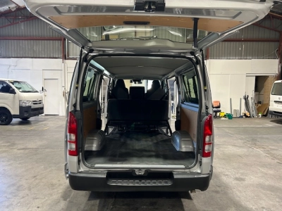 2018 TOYOTA HIACE 2L PETROL *FREE ROOFRACK* WAS $32,995 NOW $29,895 ++NEW YEAR SALE++