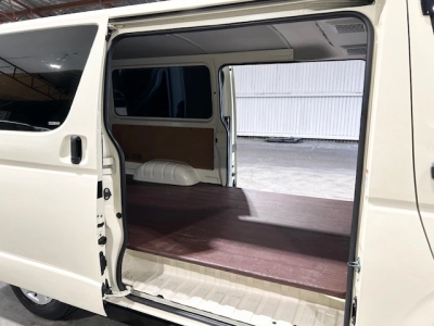 2017 Toyota Hiace **Super Low 66kms** $5000 REDUCED