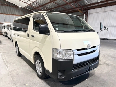 2017 Toyota Hiace **Super Low 66kms** $5000 REDUCED --- TIMBER FLOOR ---