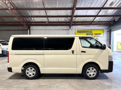 2017 Toyota Hiace **Super Low 66kms** $5000 REDUCED --- TIMBER FLOOR ---