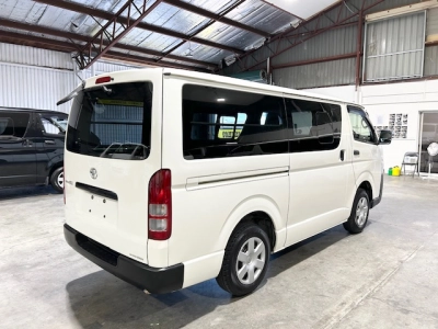 2017 Toyota Hiace LWB *** $4000 REDUCED *** SUPER LOW 67kms
