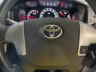 2017 Toyota Hiace LWB *** $4000 REDUCED *** SUPER LOW 67kms