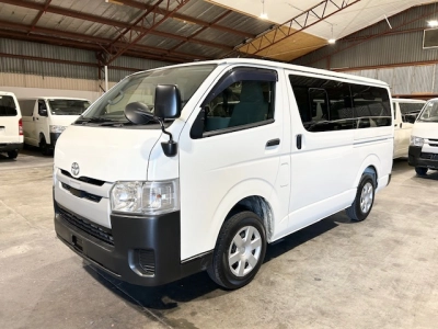 2017 Toyota Hiace LWB *** $4000 REDUCED *** SUPER LOW 67kms