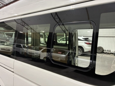 2020 Toyota Hiace ***HIGHROOF*** 2WD = ONLY 70kms! =