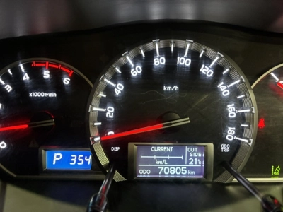 2020 Toyota Hiace ***HIGHROOF*** 2WD = ONLY 70kms! =