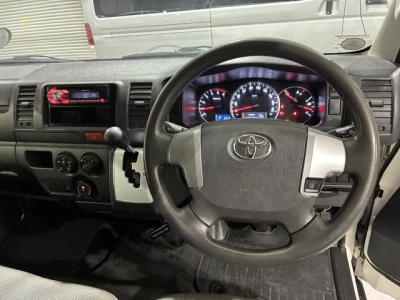 2020 Toyota Hiace ***HIGHROOF*** 2WD = ONLY 70kms! =