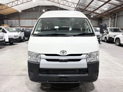 2020 Toyota Hiace ***HIGHROOF*** 2WD = ONLY 70kms! =