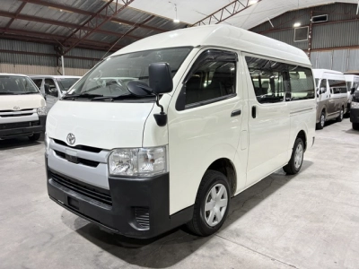 2020 Toyota Hiace ***HIGHROOF*** 2WD = ONLY 70kms! =