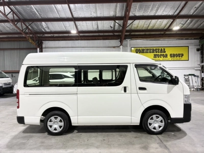 2020 Toyota Hiace ***HIGHROOF*** 2WD = ONLY 70kms! =