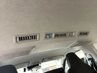 2020 Toyota Hiace ONLY 71km / Rear Aircon 6 / 9 SEATER