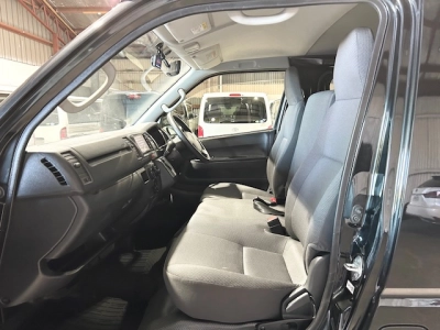 2019 Toyota Hiace *** BLACK LUXURY GL PACKAGE ***