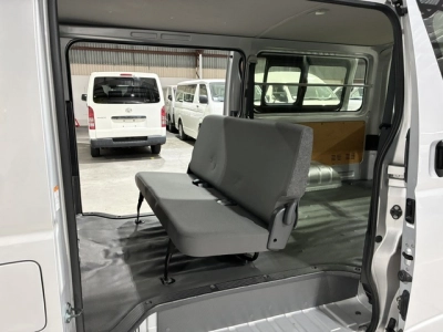 2022 Toyota Hiace 4X4 Facelift Model / ONLY 71kms!!