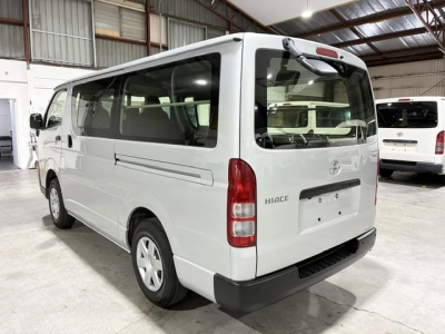 2022 Toyota Hiace 4X4 Facelift Model / ONLY 71kms!!