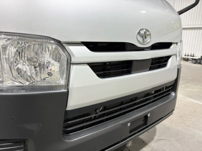 2022 Toyota Hiace 4X4 Facelift Model / ONLY 71kms!!