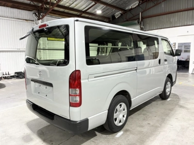 2022 Toyota Hiace 4X4 Facelift Model / ONLY 71kms!!